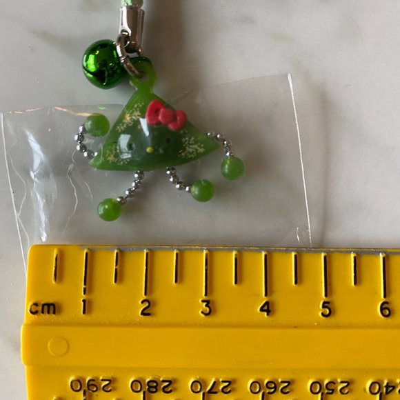 HELLO KITTY KYOTO MATCHA 'YATSUHASHI' DESSERT CELL CHARM - Picture 2 of 8